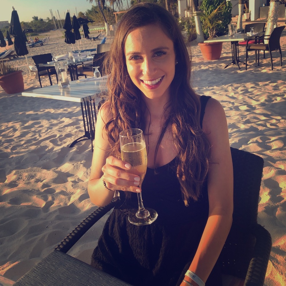 Meet your Posher, Nicole